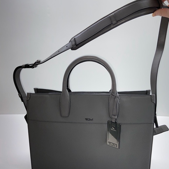 Tumi Grey Leather Briefcase. In excellent condition. - Picture 9 of 14